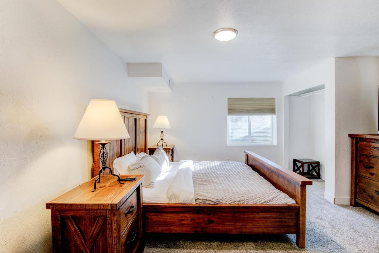 Modern Private Whole Unit 4 Bedroom Guest Suite King Bed ソルトレイクシティ エクステリア 写真