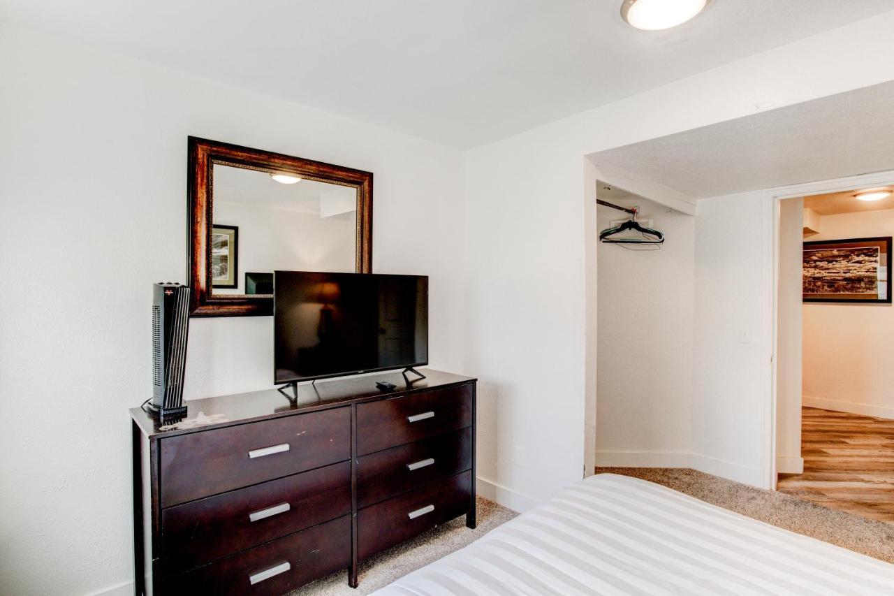 Modern Private Whole Unit 4 Bedroom Guest Suite King Bed ソルトレイクシティ エクステリア 写真